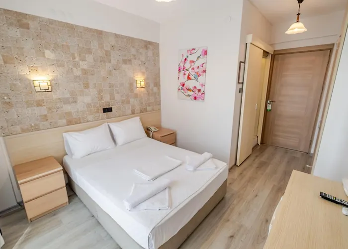 Bayram Hotell Çeşme