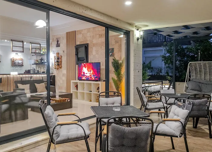 Bayram Hotell Çeşme