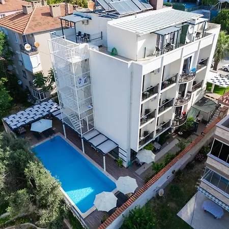 Bayram 酒店 Çeşme