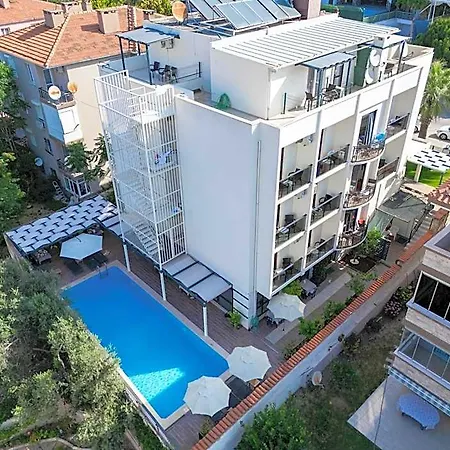 Bayram Hotel 3*
