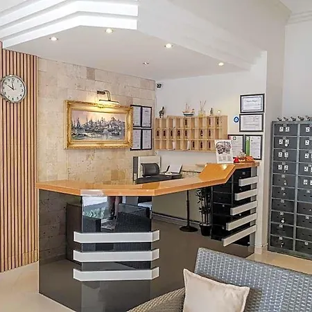Bayram Hotel Cesme