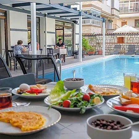 Bayram Hotel Cesme
